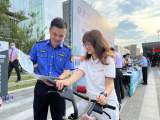 合肥市高新区：10秒停好一辆车 争做文明好市民