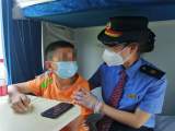 宿松至北京丰台站K1072次列车：11岁小男孩独自坐火车，列车阿姨一路呵护