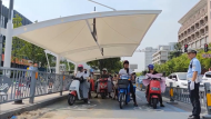 蕪湖市區裝上首個非機動車道遮陽（雨）棚