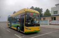? 六安18路公交車(chē)換新車(chē)，15臺(tái)氫燃料公交車(chē)正式投入運(yùn)營(yíng)