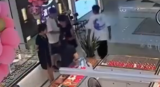 滁州三少年捡到两块金条 立刻交到警察叔叔手里面