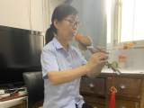 安师大保洁阿姨自学葫芦丝演奏《万疆》 称喜欢音乐与年龄无关