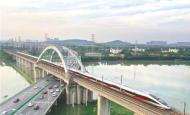 長三角鐵路復興號列車8月16日起推行“鐵路暢行”掃碼服務