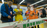 模拟昆虫复眼和蝙蝠声呐 生物工程师造出仿生超级三维相机
