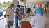 夏日送清凉，关爱润心田——寿县中医院院领导走访慰问一线职工