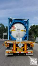未办通行证运载24.90吨液氯上路  宿州交警及时查扣车辆