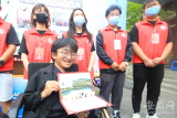 “扭扭车男孩”张亮已到安徽工程大学报到