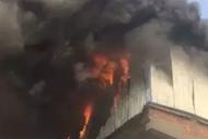 半夜時分突發火災 岳西湯池中學兩學生深夜解救16戶居民