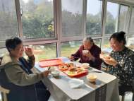 暖民心 見行動(dòng) | 蚌埠：已建成老年食堂、助餐點(diǎn)420個(gè)