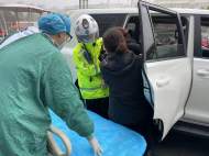 女子早高峰駕車途中突發腦梗  合肥交警緊急送醫