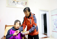 一句承诺！芜湖七旬姐姐七年如一日照顾生活不能自理的妹妹