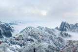 就在此刻，冬雪已至，讓我們一秒穿越世外仙境