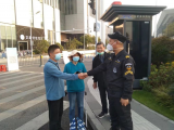 七旬老人合肥南站走失   安保队员10分钟寻回