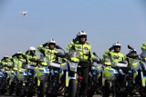 合肥交警为市区铁骑配备无人机 加强治理机动车随意加塞、变道等