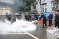 平安喜樂過春節(jié) 合肥一社區(qū)開展春節(jié)前消防安全演練活動