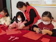 “綻放她力量 巧手剪窗花”  ——合經區錦繡社區天門湖居民區開展迎新年主題活動