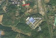 目擊者：胡鑫宇遺體縊吊在糧倉圍墻內側樹枝上 