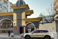 胡鑫宇遺體被找到追蹤：致遠中學高中部北門外尋人啟事已被撕掉