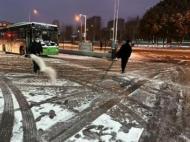 冰雪襲城，六安市公交總公司全力保障市民安全出行