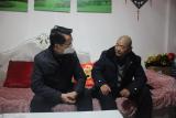 六安市人大常委会党组书记、主任付新安慰问公交困难职工 