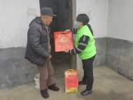 巢湖市愛巢社會(huì)工作服務(wù)社：扶貧助困手牽手  新春慰問心連心