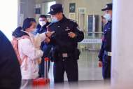 9歲女童乘高鐵坐過站 合肥民警助其回家