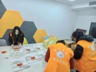暖心搭把手 愛在桐汭行 ——廣德市桐汭街道關愛孤寡老人送“愛心防疫包”暖冬行動