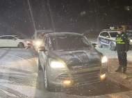 安徽出現大范圍降雪 高速采取多種措施保暢通