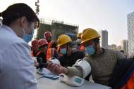 中鐵上海局三公司  新春“大禮包”送給即將返鄉農民工