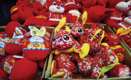 新春走基層｜城隍廟里打年貨 紅紅火火迎新春