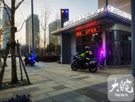 新春走基層｜煙火氣“瞧得見”，平安“看得見”
