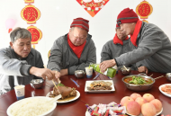 合肥：流浪人員在救助站里過春節