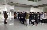 鼓楼街道人武部组织应征青年进站体检