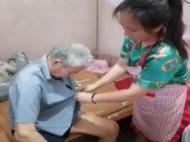 六安一女子悉心照料患病公婆十多年 孝老愛親事跡感動(dòng)眾鄉(xiāng)鄰