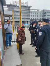 老太外出迷路  蚌埠公交工作人员报警帮其找到家人