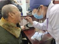 大觀區鴨兒塘社區老年教學點開展口腔健康知識講座