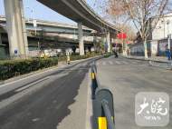 人行道前，路面右轉行車線錯了？ 交警回復：為避免造成誤解，將往后移約兩米
