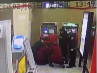 乘客突然暈倒 軌道站點工作人員緊急救助