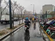 南方新一輪較強降雨上線 中東部換季式降溫蓄勢待發 