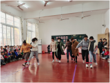 怀宁县马庙镇中心幼儿园：巾帼绽芳华，师幼同乐庆“三八” 