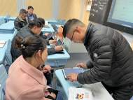 智慧課堂  助力前行——蚌埠十六中教育集團智慧課堂使用培訓