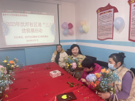 雪華鄉沈圩社區“三八”婦女節插花送祝福