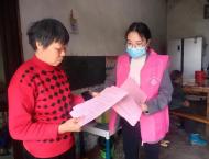宜秀區(qū)楊橋鎮(zhèn)溪安村：組織婦聯(lián)執(zhí)委開展法制宣傳活動