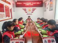蚌埠師范附屬小學開展紅領巾志愿者進社區服務活動