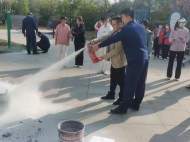鼓樓街道月亮島社區(qū)：開展消防安全培訓 提高學生自救能力