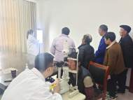 宜秀區白澤湖鄉龍華村：愛眼“義診”進農村 助力健康幫扶