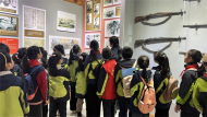 蚌埠師范附小四年級全體師生開展“清明祭英烈 傳承愛國志”主題教育活動