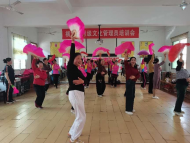 樅陽縣健身秧歌協會來橫埠鎮開展教學