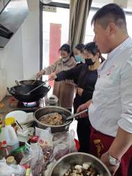 淮北市杜集區：培訓徽菜師傅 打開就業大門            
