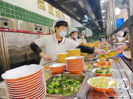 龍子湖區“助餐工程”暖胃又暖心  